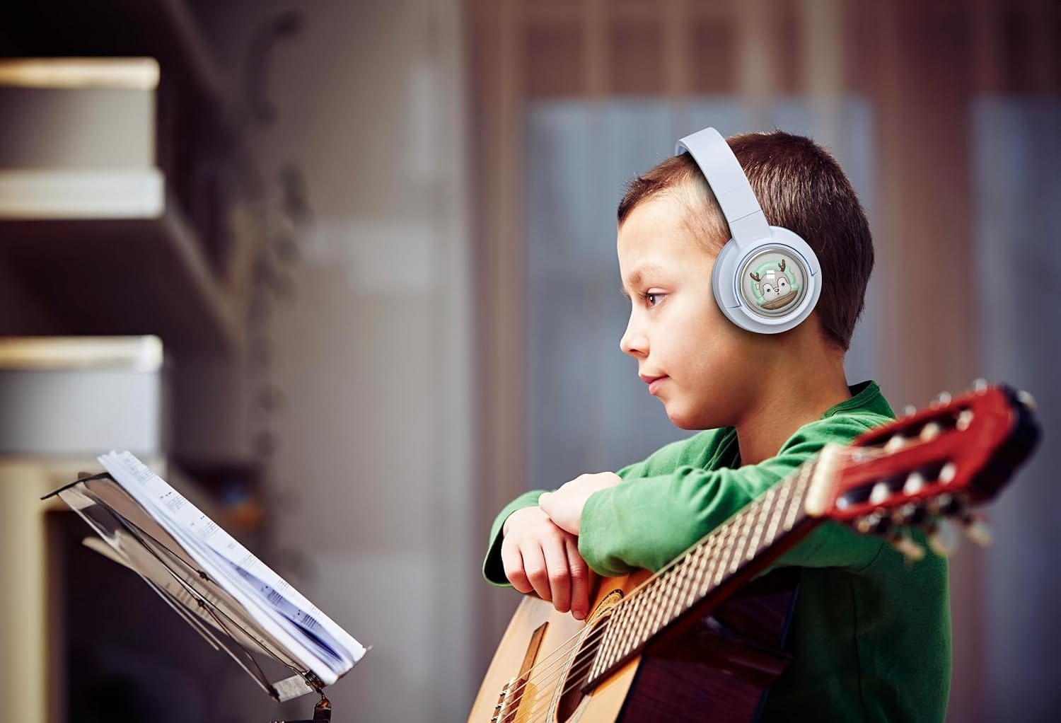 Porodo Soundtec Moose Wireless Kids Headphones with LED Lights, Up to 20 Hours Play Time, 400mAh Battery, USB-C Charging Port, Unique & Beautiful Moose Design, Comfort Cushions for Kids - Image 2