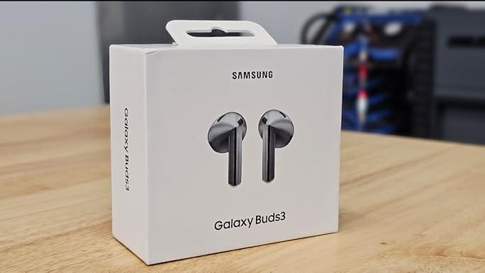 Samsung Galaxy Buds 3 Wireless Earbud Headphones - Silver - Image 2